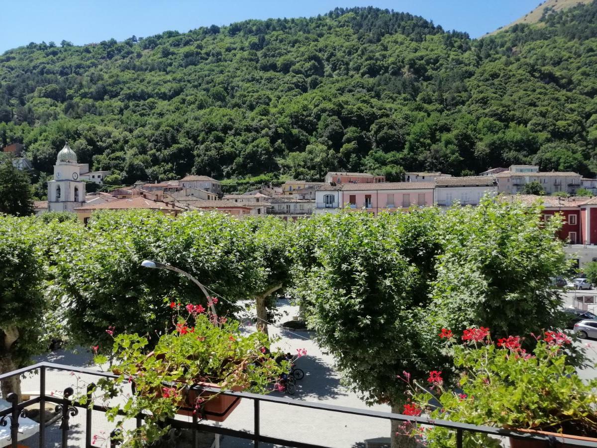 Le Finestre Sulla Piazza Bed & Breakfast Boiano Екстериор снимка